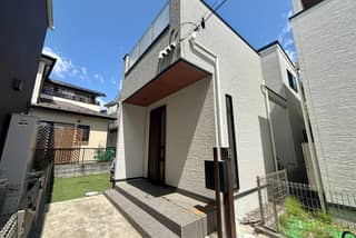 厚木市妻田東3丁目 中古一戸建て