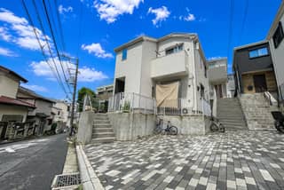 横浜市神奈川区六角橋4丁目 中古一戸建て