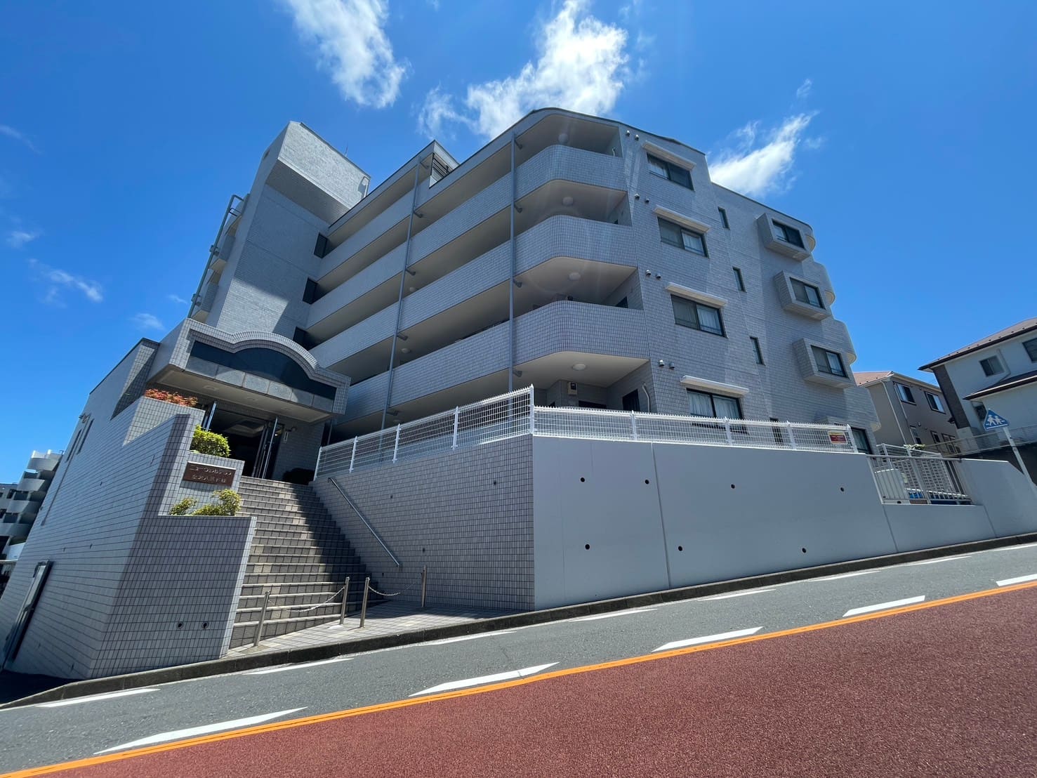 横浜市金沢区六浦東1丁目 中古マンション